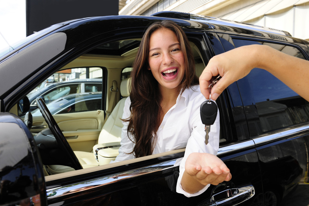 Monthly Car Rental in Dubai